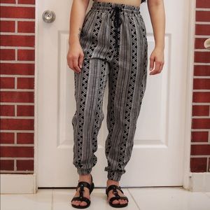 Forever 21 Jogger ✨